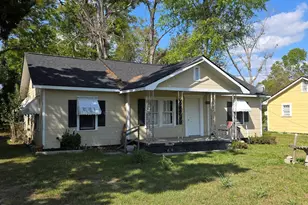 421 Plum Ave, Millen, GA 30442 - Photo 1