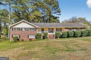 156 Blake Ln, Ellenwood, GA 30294 - Photo 2
