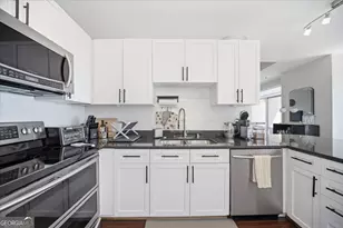 325 E Paces Ferry Road NE, Atlanta, GA 30305 - Photo 12