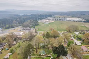 97 S Pine St, Trion, GA 30753 - Photo 32