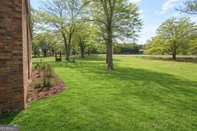 3211 Ernest W Barrett Parkway NW, Marietta, GA 30064 - Photo 18