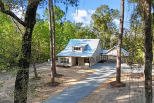 150 Lakeview Dr, Jesup, GA 31545 - Photo 1