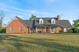 74 N Gill St, Hazlehurst, GA 31539 - Photo 1