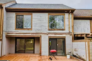 95 Willowick Dr, Lithonia, GA 30038 - Photo 2