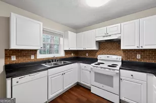 7156 Bowie Dr, Lithonia, GA 30038 - Photo 8