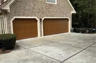 180 Wing Mill Rd, Sandy Springs, GA 30350 - Photo 2