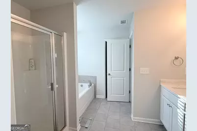 1040 Shadow Glen Drive, Fairburn, GA 30213 - Photo 14