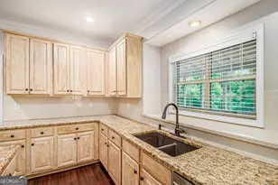 1085 Crown River Pkwy, McDonough, GA 30252 - Photo 10