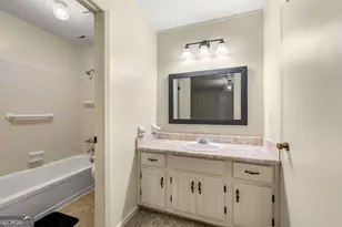 528 Raintree Dr, Jonesboro, GA 30238 - Photo 20