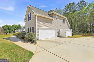 110 Autumn Creek, Senoia, GA 30276 - Photo 4