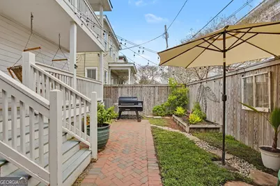 218 E 33rd Street, Savannah, GA 31401 - Photo 28