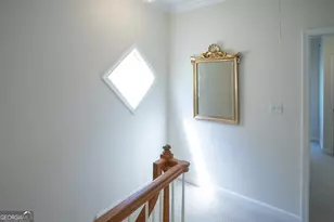 218 E 33rd St, Savannah, GA 31401 - Photo 18