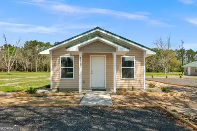 371 Cherokee Avenue, Waycross, GA 31501 - Photo 1