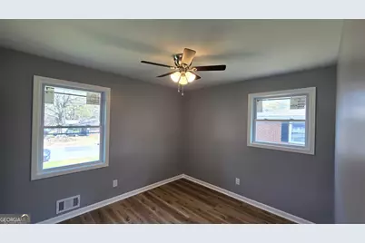 2379 Prestige Square, Morrow, GA 30260 - Photo 16