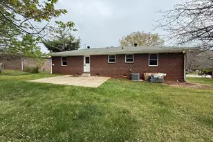 2379 Prestige Square, Morrow, GA 30260 - Photo 6