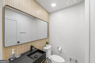 505 Hollydale Ct NW, Atlanta, GA 30342 - Photo 38