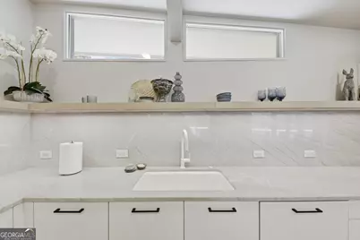 505 Hollydale Court NW, Atlanta, GA 30342 - Photo 22