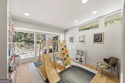 505 Hollydale Court NW, Atlanta, GA 30342 - Photo 36