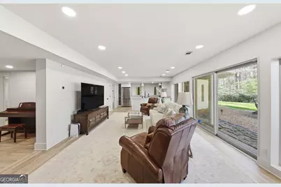 505 Hollydale Court NW, Atlanta, GA 30342 - Photo 66