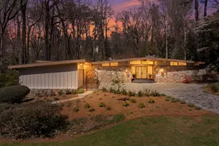 505 Hollydale Ct NW, Atlanta, GA 30342 - Photo 2
