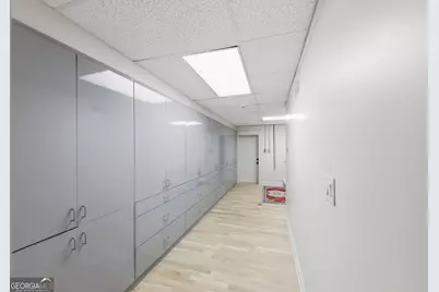 505 Hollydale Court NW, Atlanta, GA 30342 - Photo 74