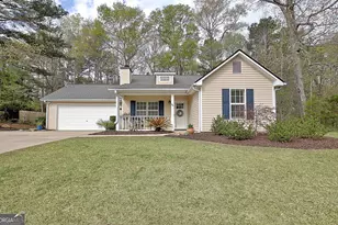 86 Spring Cir, Senoia, GA 30276 - Photo 1