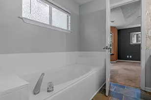 172 Southridge Dr, Locust Grove, GA 30248 - Photo 10