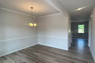 218 Hampton Holw Dr, Jefferson, GA 30549 - Photo 2