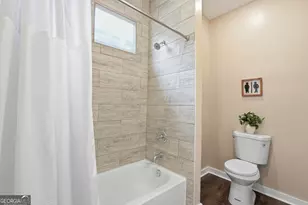 716 W 38th St, Savannah, GA 31415 - Photo 16