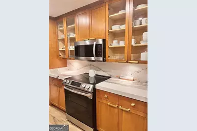 3530 Piedmont Road NE #1M, Atlanta, GA 30305 - Photo 8