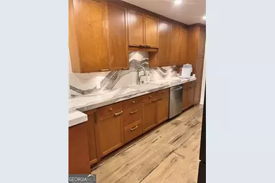 3530 Piedmont Road NE #1M, Atlanta, GA 30305 - Photo 6