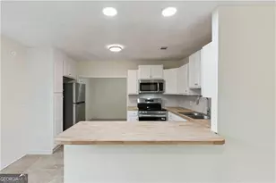 921 Cleburne St, Brunswick, GA 31520 - Photo 6