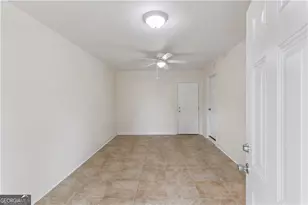 921 Cleburne St, Brunswick, GA 31520 - Photo 2