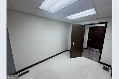 147 N Pond St Street #2, Toccoa, GA 30577 - Photo 8