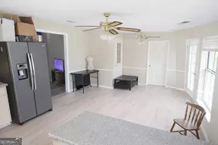 3877 Stratford Cir, Valdosta, GA 31605 - Photo 4