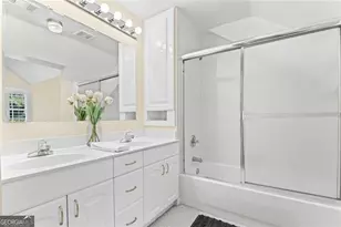 5513 N Peachtree Rd, Dunwoody, GA 30338 - Photo 36