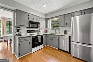 485 Hillsdale Dr, Fayetteville, GA 30214 - Photo 8