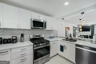 3421 Bayshore Dr, Atlanta, GA 30340 - Photo 14