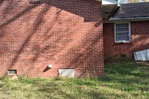 2864 Hawthorne Dr, Columbus, GA 31903 - Photo 2