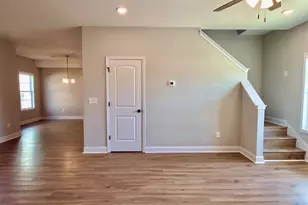 212 Beau Claire Cir, Byron, GA 31008 - Photo 16