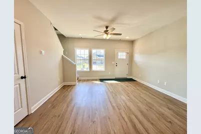 212 Beau Claire Circle, Byron, GA 31008 - Photo 8