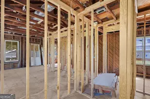 423 W 42nd St, Savannah, GA 31401 - Photo 12