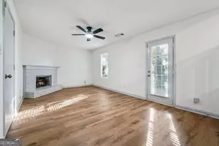 728 Stonebridge Crescent, Lithonia, GA 30058 - Photo 20