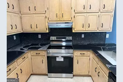 620 Grove Pointe Way, Locust Grove, GA 30248 - Photo 12