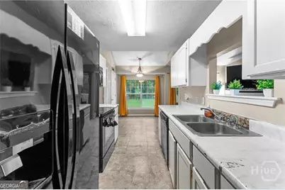 128 Cambridge Drive, Savannah, GA 31419 - Photo 8