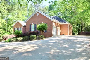 405 Canterbury Dr, Lagrange, GA 30241 - Photo 4