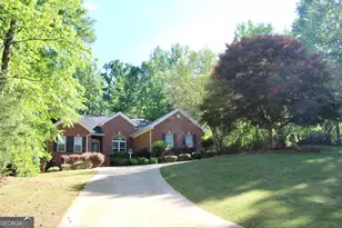 405 Canterbury Dr, Lagrange, GA 30241 - Photo 2