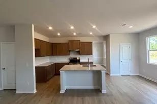 232 Hampton Holw Dr, Jefferson, GA 30549 - Photo 4