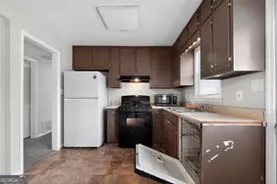 184 Cave Springs court, Ellenwood, GA 30294 - Photo 10