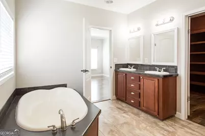 2734 Woodridge Road, Waycross, GA 31503 - Photo 14